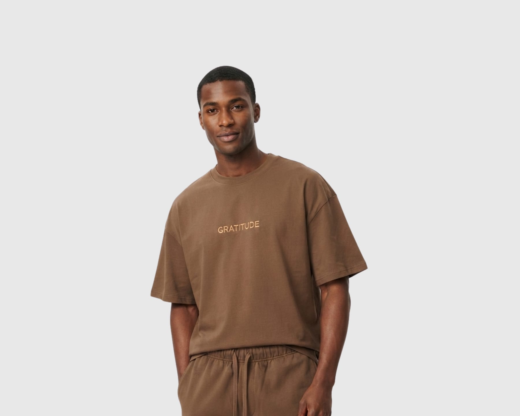 GRATITUDE Classic Tee – Vintage Presence - Brown - 4